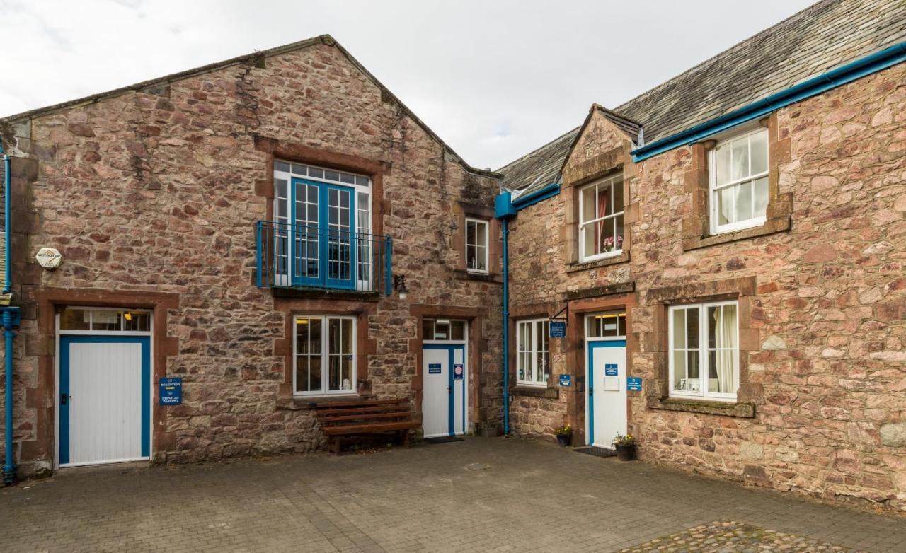 Muncaster Castle Coachman'S Quarters Bed & Breakfast เรเวนกลาส ภายนอก รูปภาพ